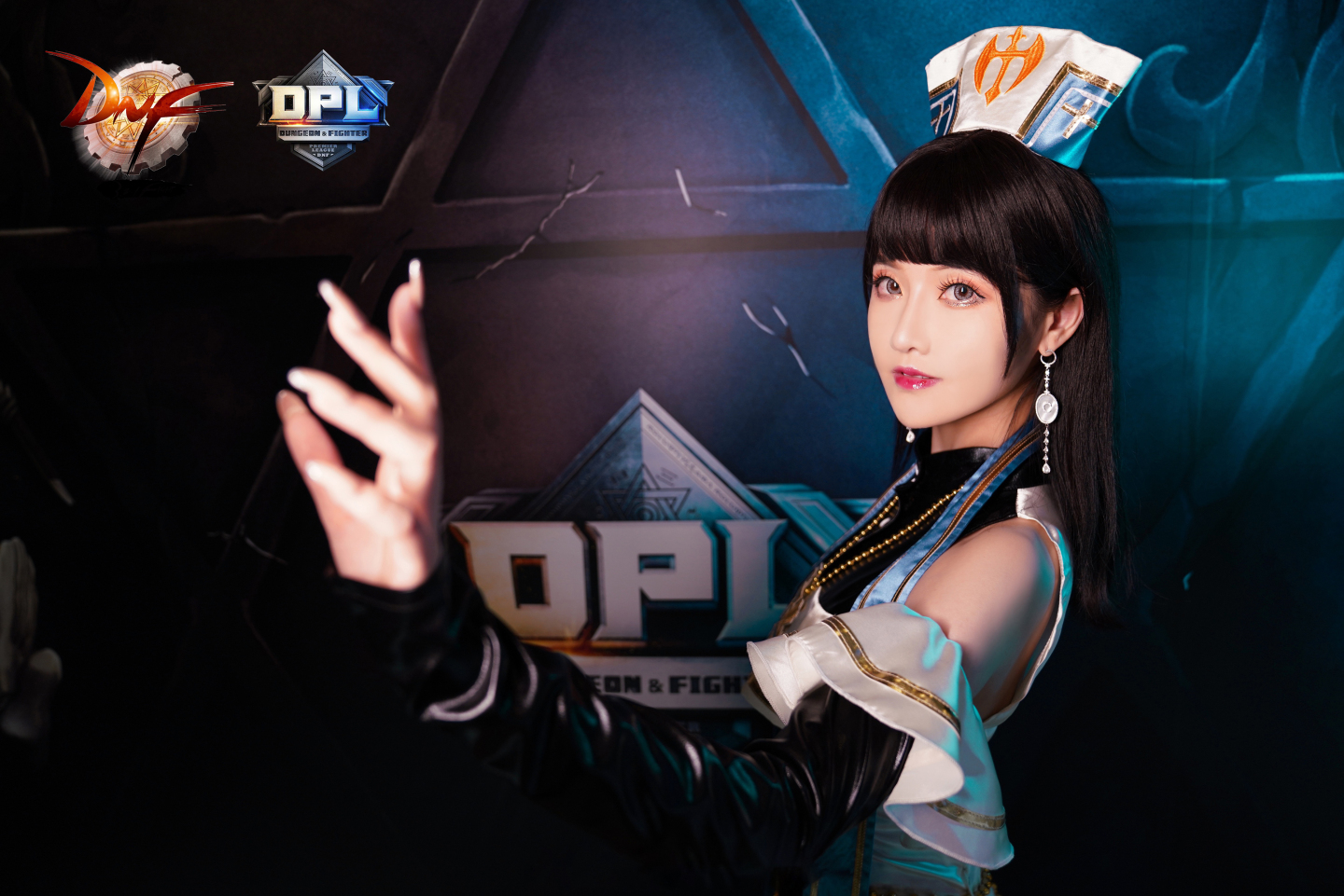 地下城与勇士中的女圣职者cosplay